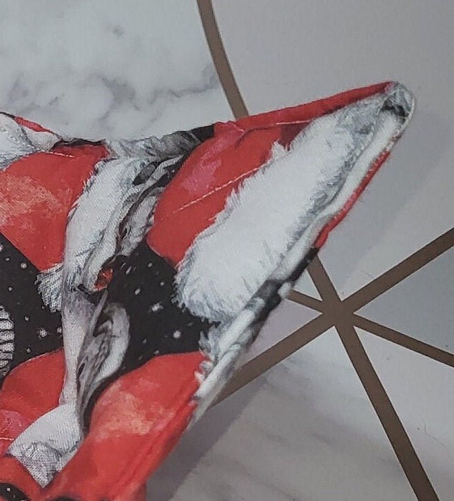 Skull Santa Hat Bowl Cozy: Alternative Christmas Decor - KJ Designs