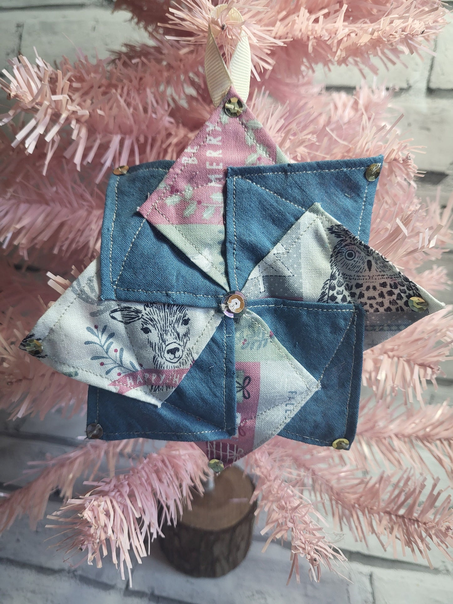 Handsewn Pinwheel Christmas Ornament: Eco-Friendly Fabric Decoration