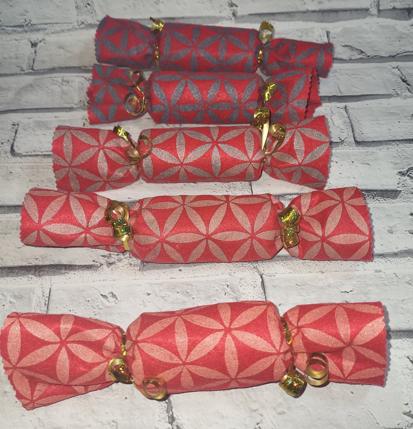Handmade Sustainable Christmas Crackers: Handprinted Eco Decor (Set of 5)