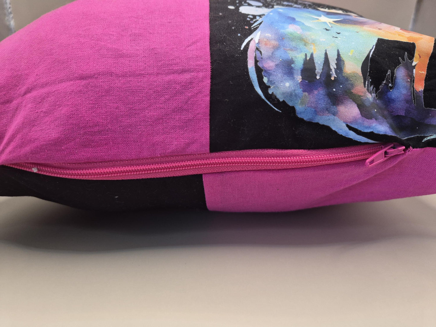 Galaxy Wolf Patchwork Cushion Cover – Pink Celestial Sofa Decor (25x25cm)