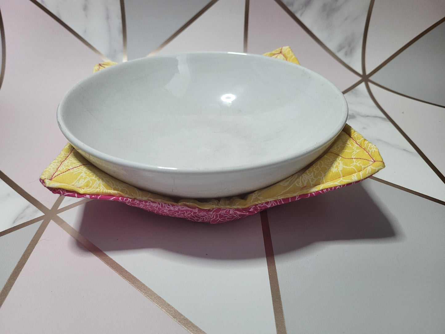Reversible Floral Bowl Cozy: Eco-Friendly Hot Bowl Holder