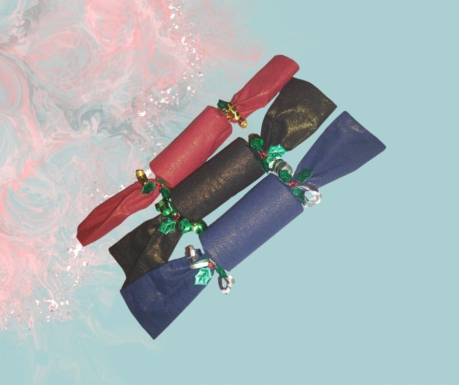 Eco-Friendly Christmas Crackers: Hand-Sewn Yule Decorations - KJ Designs