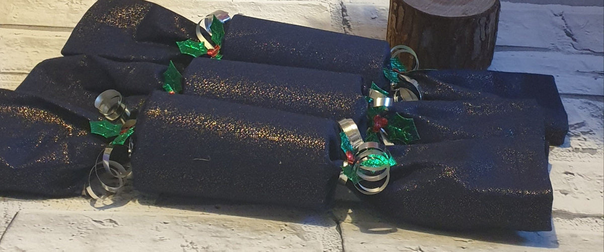 Eco-Friendly Christmas Crackers: Hand-Sewn Yule Decorations - KJ Designs