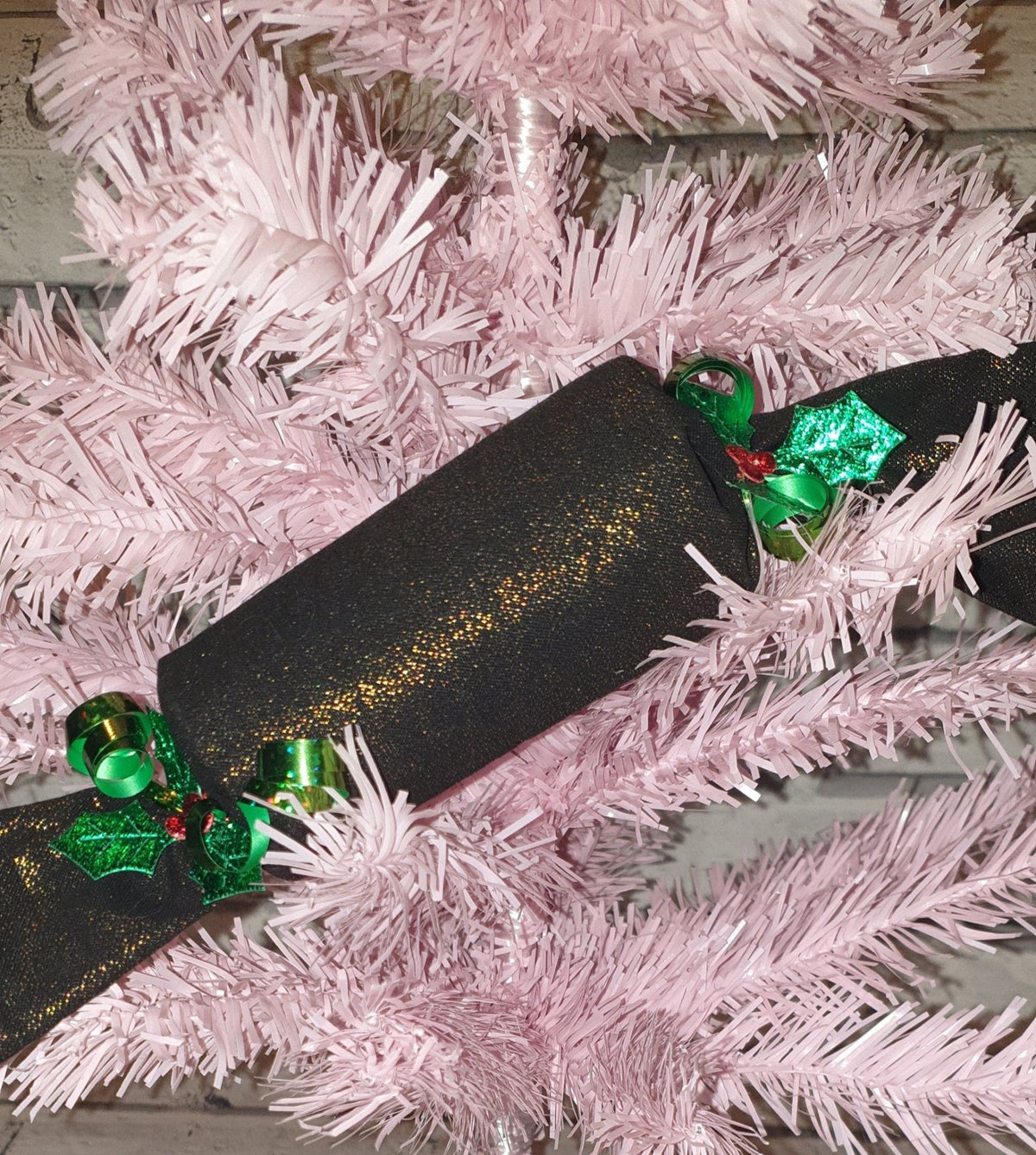 Eco-Friendly Christmas Crackers: Hand-Sewn Yule Decorations - KJ Designs