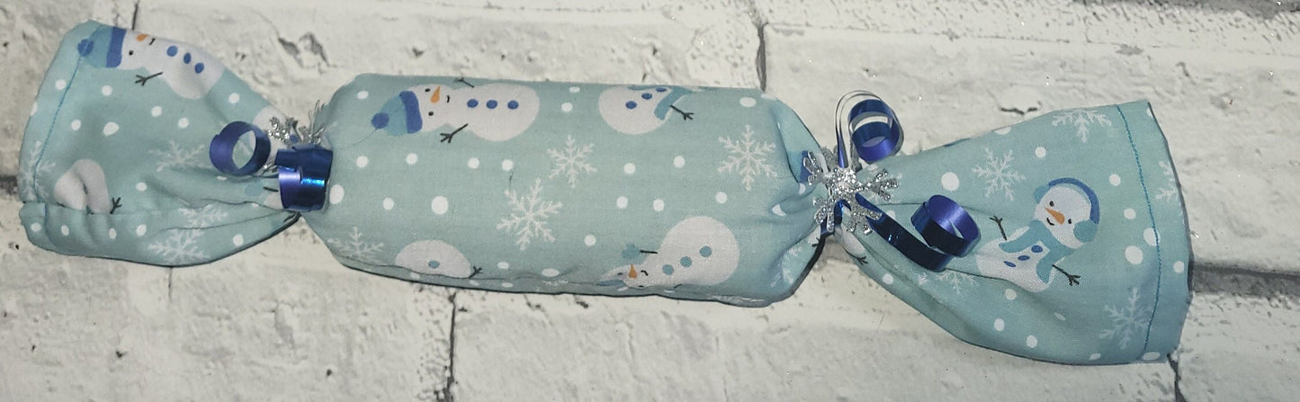 Set of 5 Handmade Fabric Christmas Crackers: Snowman Print Holiday Decor