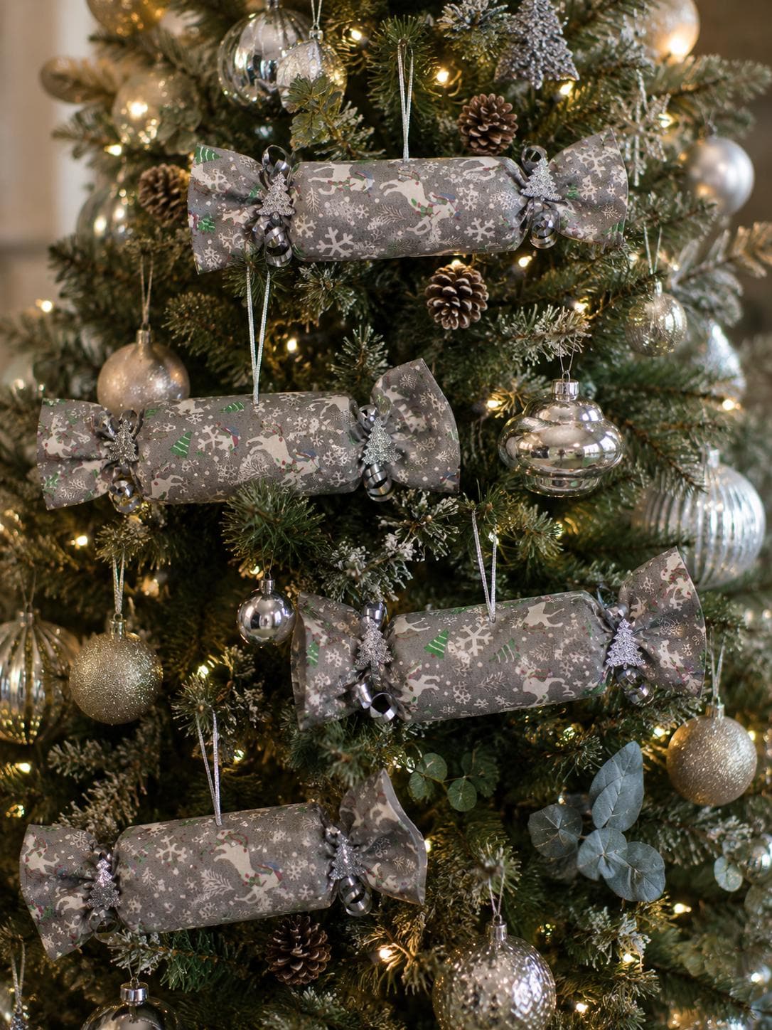 Unicorn Christmas Crackers: Set of 5 Handsewn Fabric Decorations