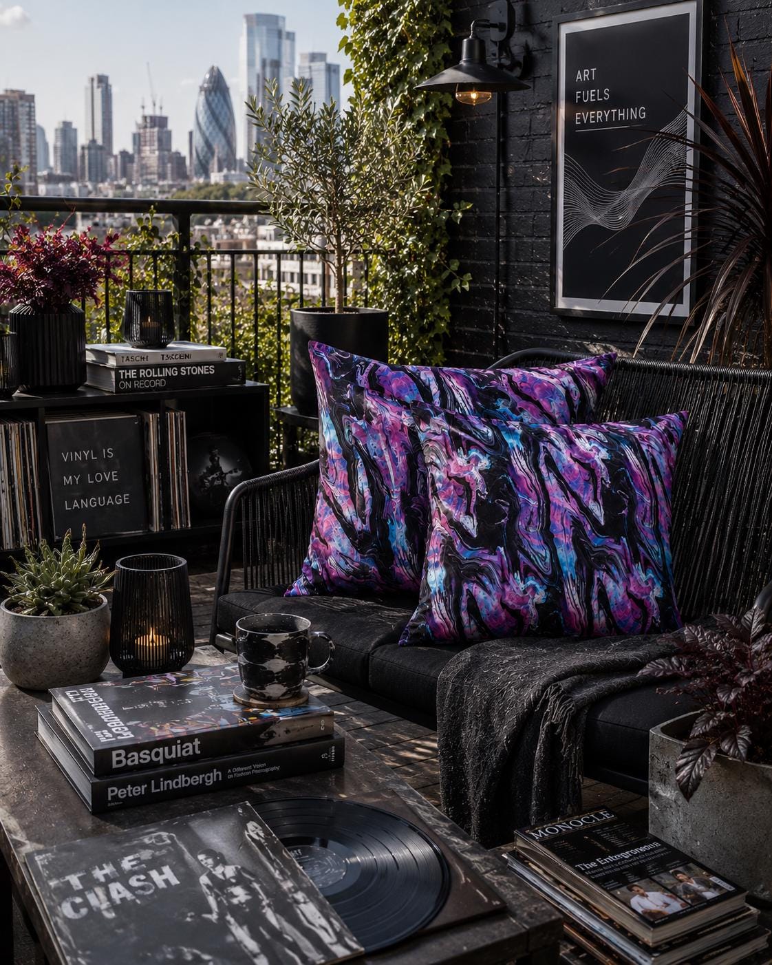 Water-Resistant Marble Print Outdoor Cushions: Stylish Patio Decor (45cm x 35cm)