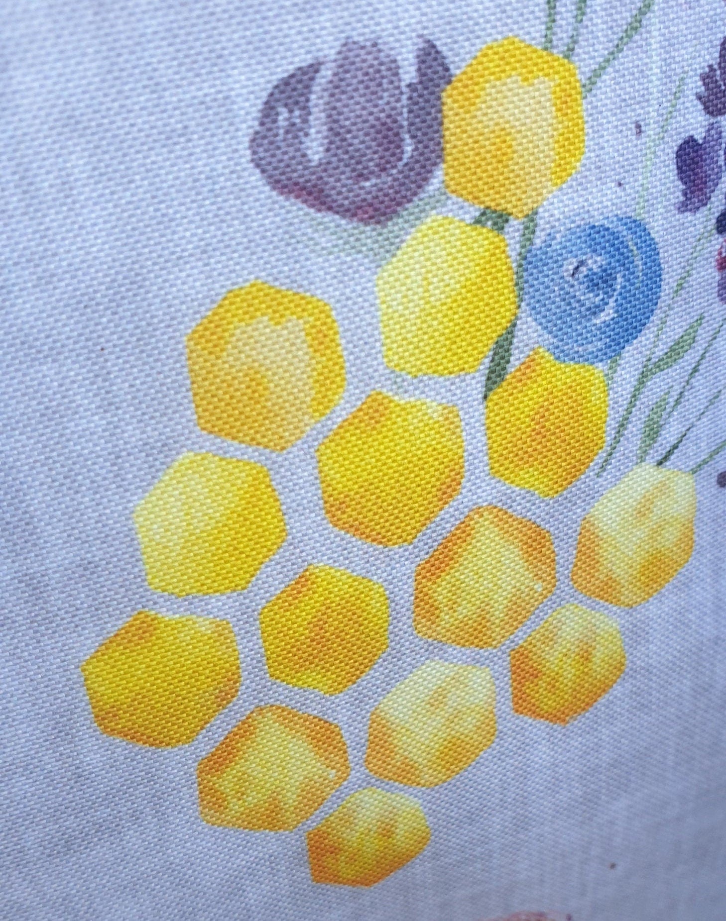 Water-Resistant Outdoor Pillows: Honeycomb Bee Floral Decor (Set of 2) - KJ Designs